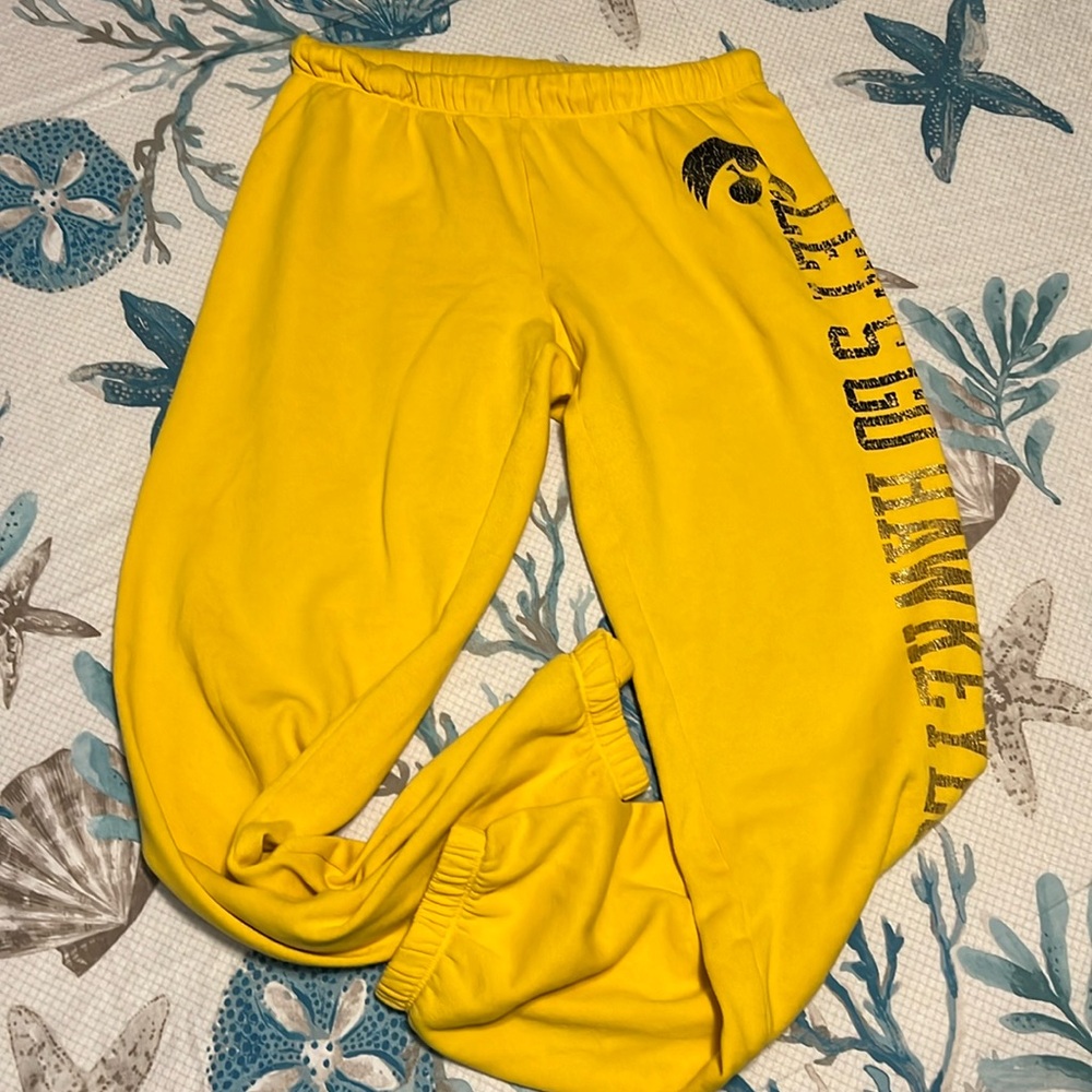 XS Victoria’s Secret Pink Iowa Hawkeye sweatpants